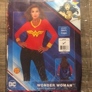 NEW women’s Wonder Woman Halloween costume size large 14-16